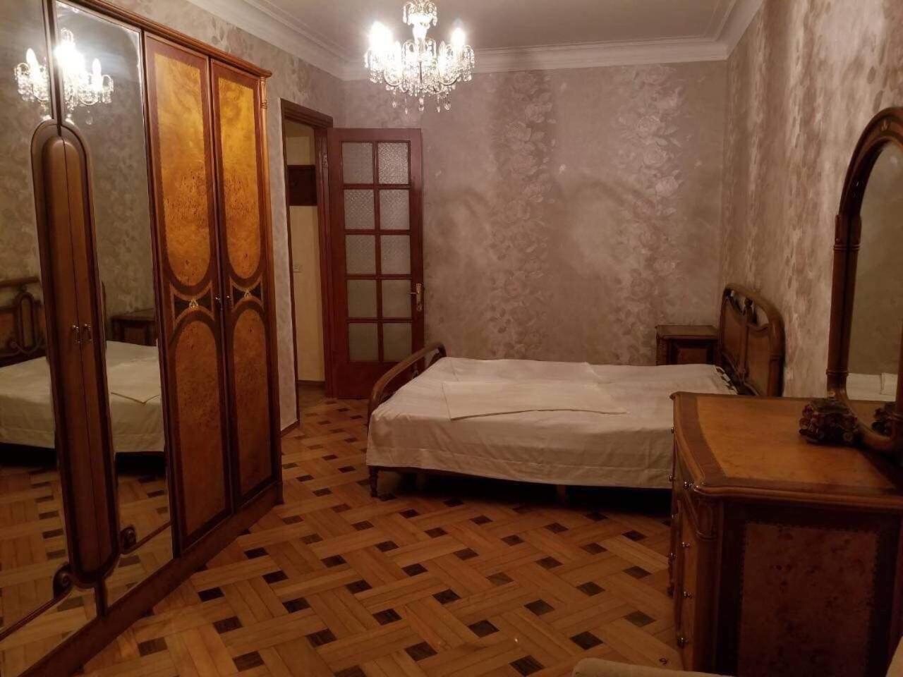 Apartment Irma Rustaveli 57 Батуми Екстериор снимка