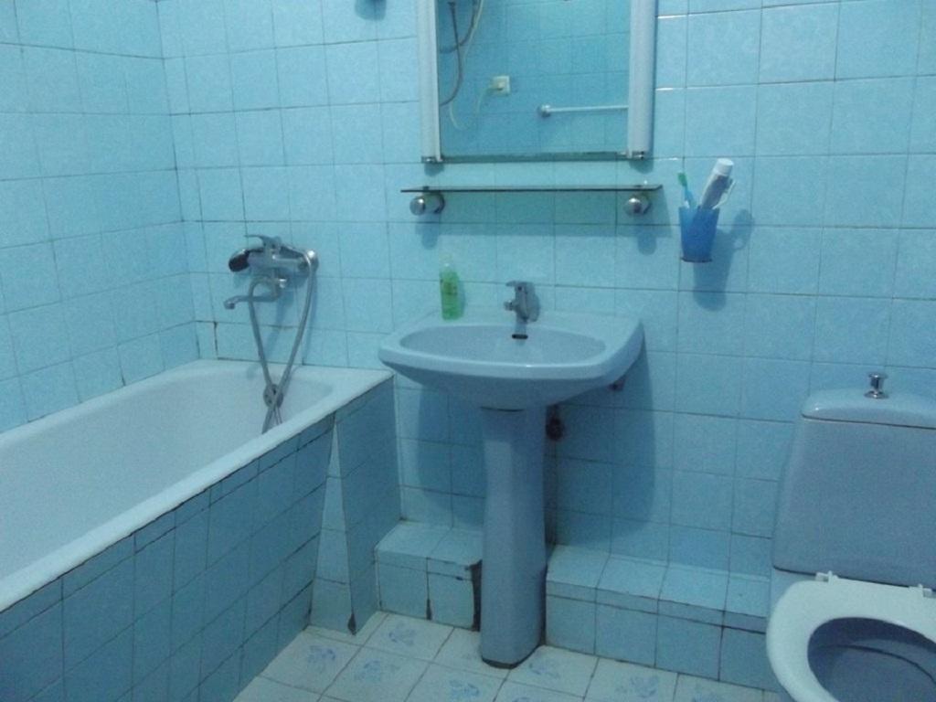 Apartment Irma Rustaveli 57 Батуми Стая снимка