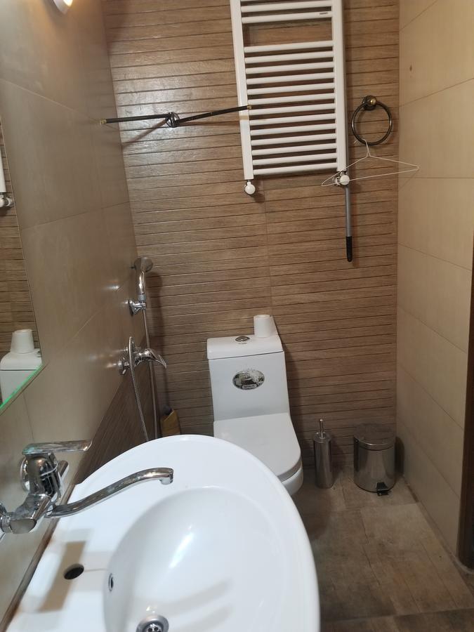 Apartment Irma Rustaveli 57 Батуми Екстериор снимка